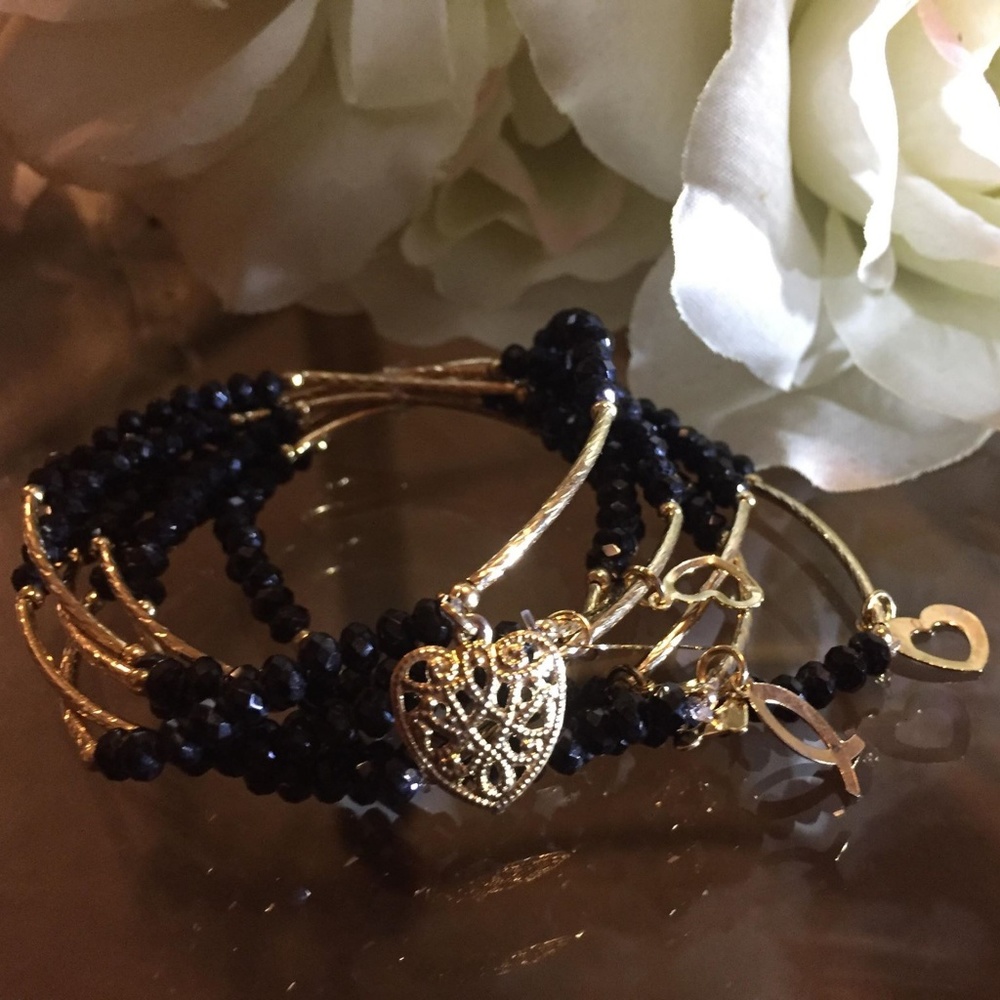 7 Days/Week Bracelet 14K Gold Filled/chapa de oro